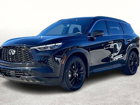 Certified 2025 INFINITI QX60 Luxe w/ Black Edition image 13