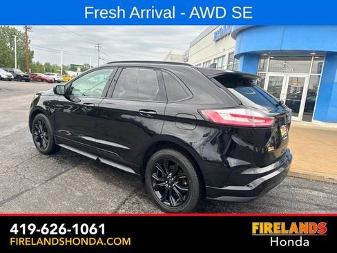 Used 2022 Ford Edge SE w/ Black Appearance Package AWD/4WD image 3
