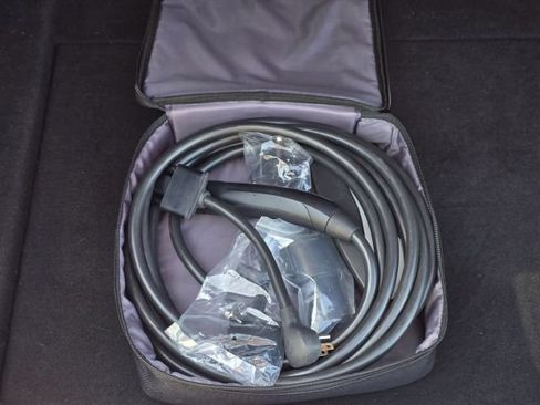 Used 2018 Tesla Model 3 Long Range RWD image 31