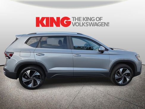 New 2025 Volkswagen Taos SE image 8