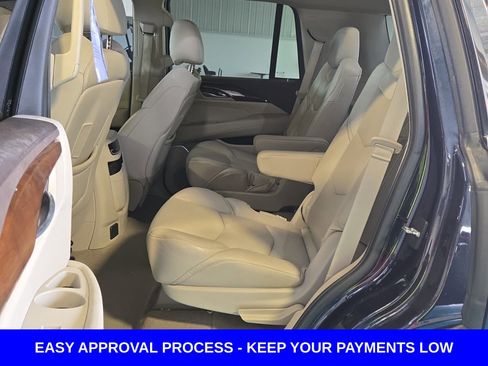 Used 2017 Cadillac Escalade Premium Luxury image 11