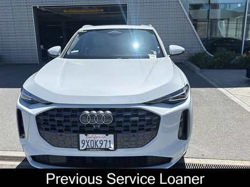 Used 2025 Audi Q5 Premium Plus w/ Premium Plus AWD/4WD image 2