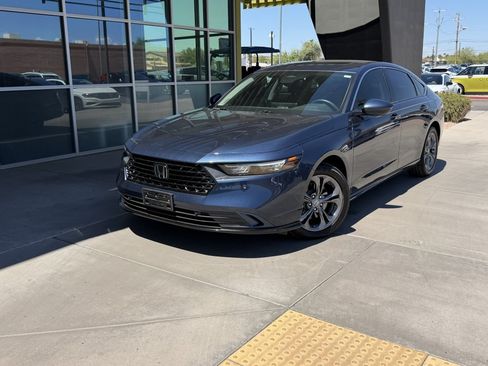 Used 2023 Honda Accord EX-L image 2