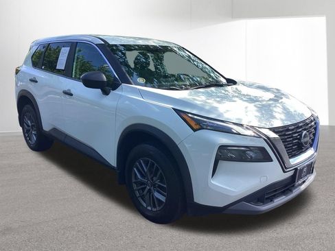 Used 2023 Nissan Rogue S AWD/4WD image 18