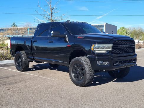 Used 2022 RAM 2500 Big Horn w/ Night Edition image 3