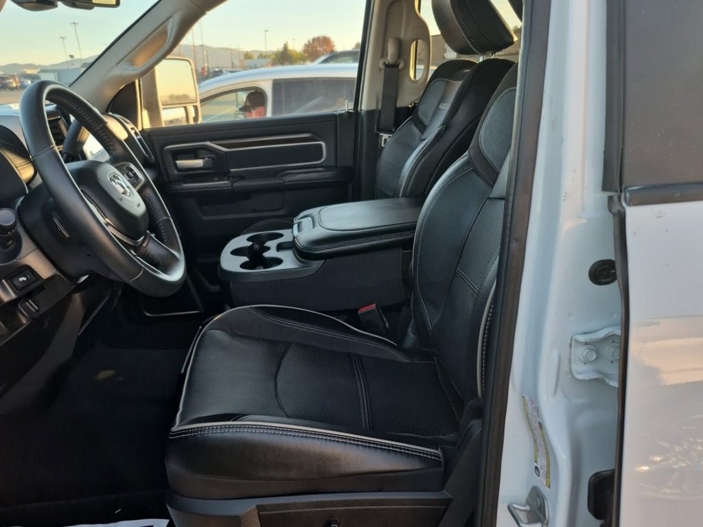 Used 2024 RAM 2500 Laramie AWD/4WD image 7