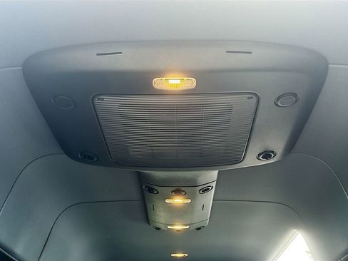 Used 2024 Mercedes-Benz Sprinter 2500 image 16