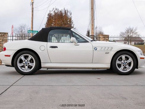 Used 2000 BMW Z3 2.5i image 19