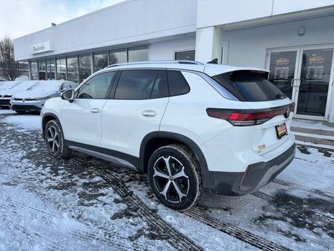 New 2026 Volkswagen Tiguan SE image 11