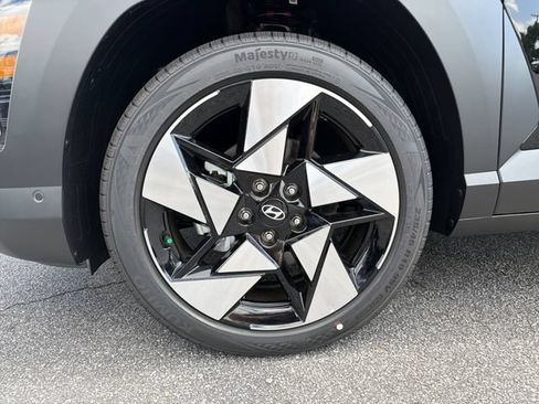 New 2026 Hyundai Kona Limited FWD image 11