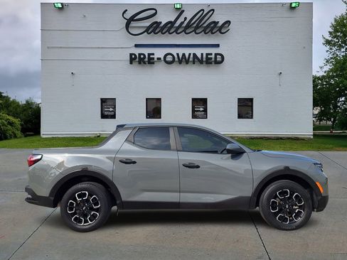 Used 2022 Hyundai Santa Cruz SEL image 2