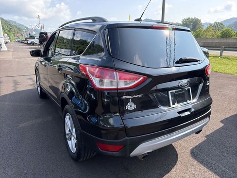 Used 2015 Ford Escape SE w/ Equipment Group 201A AWD/4WD image 7