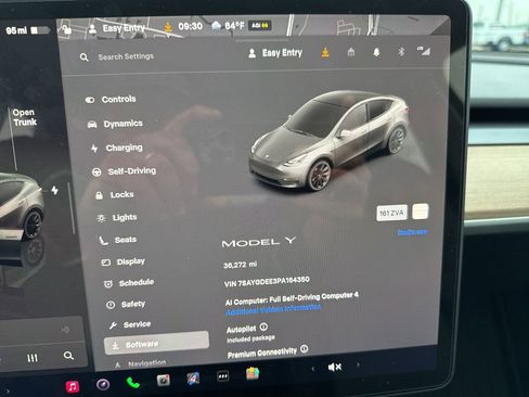 Used 2023 Tesla Model Y Long Range image 23