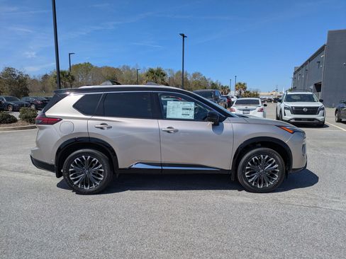 New 2026 Nissan Rogue Platinum w/ Platinum Premium Package AWD/4WD image 2