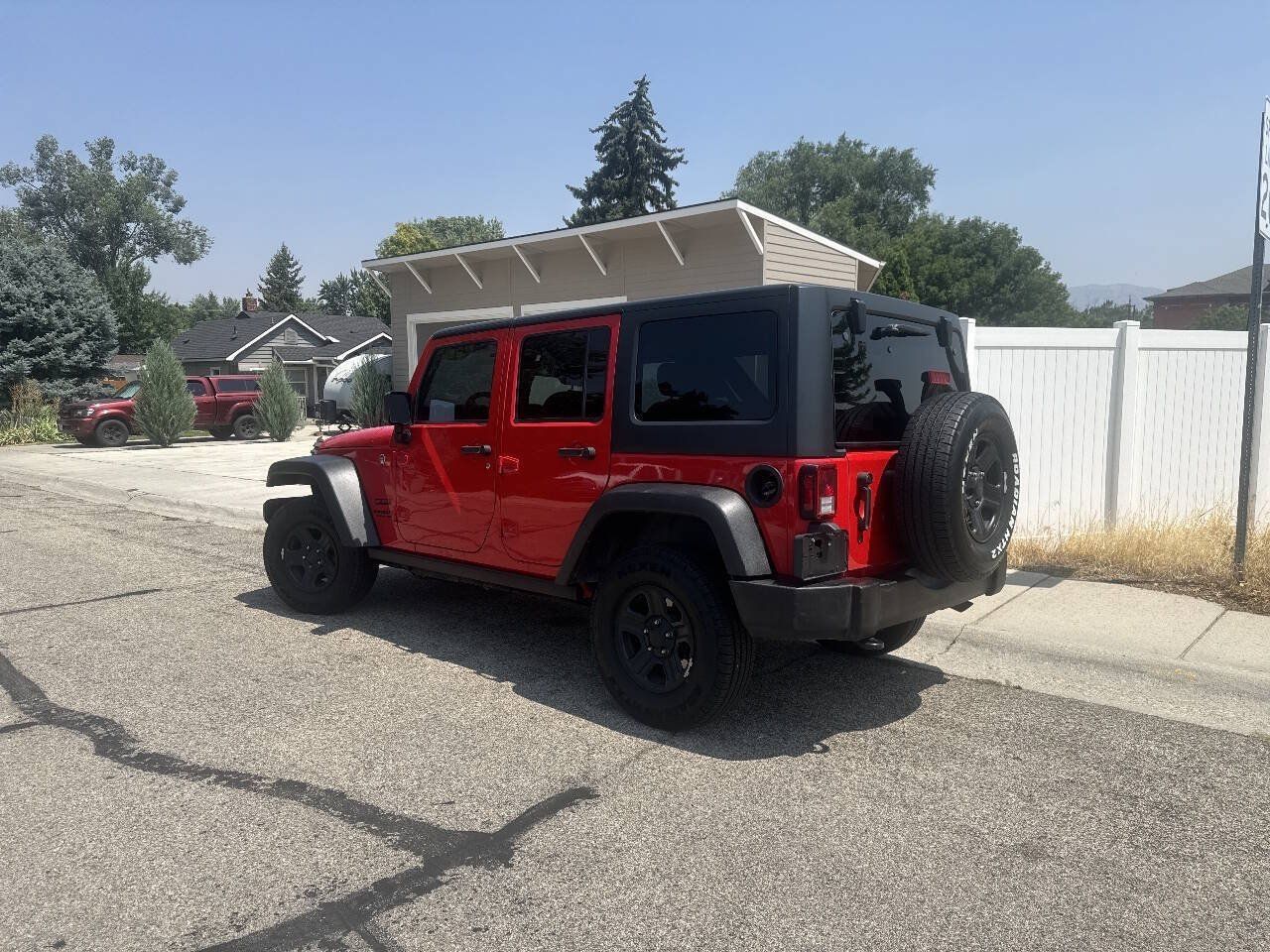 Used 2017 Jeep Wrangler Unlimited Sport w/ Connectivity Group AWD/4WD image 3