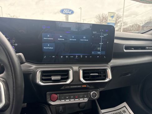 Used 2025 Ford Mustang GT Premium image 28