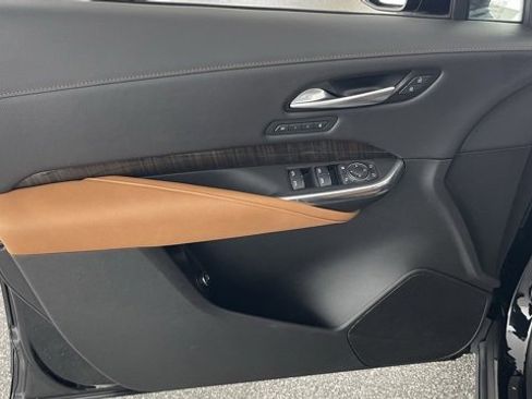 Used 2023 Cadillac XT4 Sport image 34