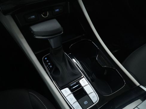 Used 2024 Hyundai Tucson SE image 24