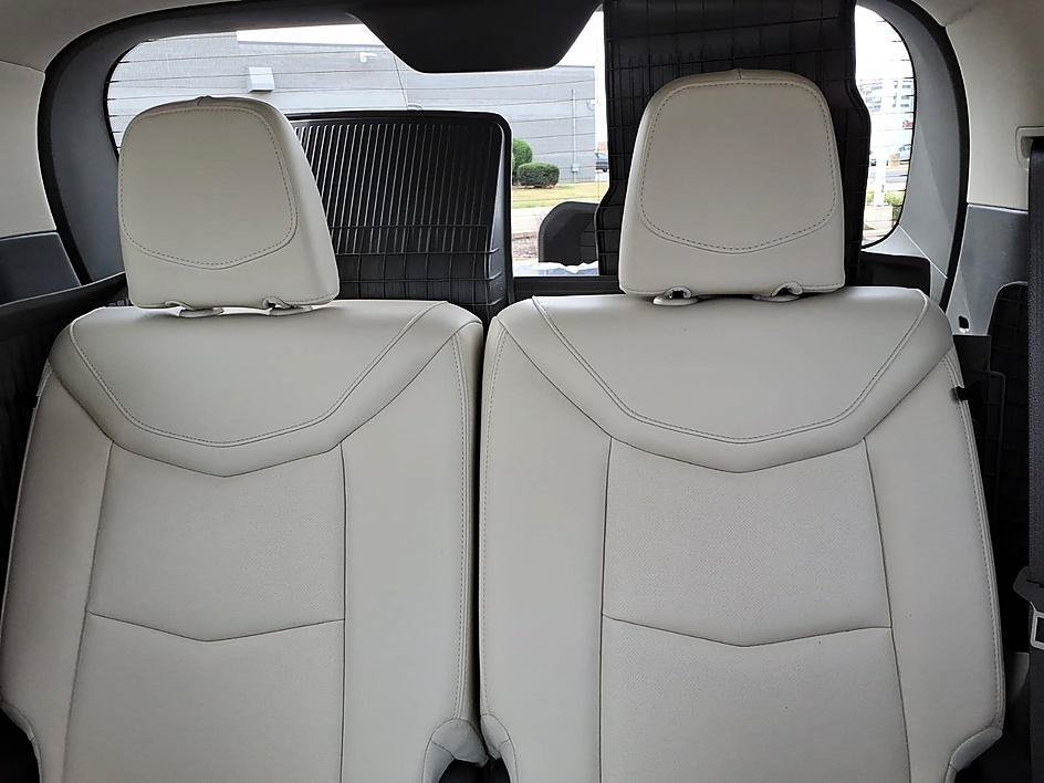 Used 2024 Cadillac XT6 Premium Luxury w/ LPO, Floor Liner Package AWD/4WD image 24