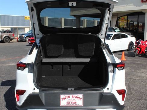 Used 2025 Buick Envista Preferred FWD image 13