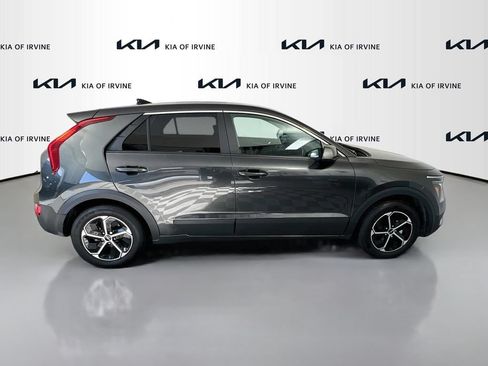 Certified 2025 Kia Niro LX FWD image 10