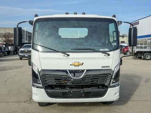 New 2025 Chevrolet Low Cab Forward 4500 XD image 8