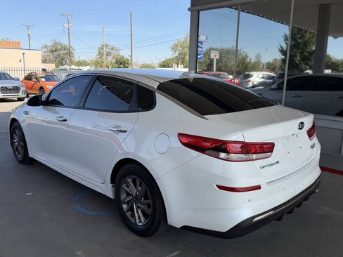 Used 2019 Kia Optima LX FWD image 4