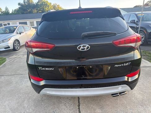 Used 2017 Hyundai Tucson Sport FWD image 9
