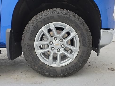 Certified 2023 Chevrolet Silverado 1500 LT AWD/4WD image 18
