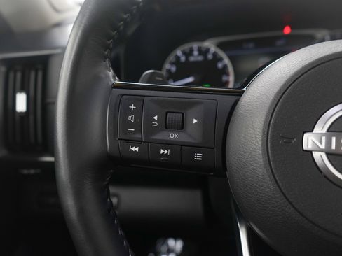 Used 2023 Nissan Pathfinder SL w/ SL Premium Package image 28