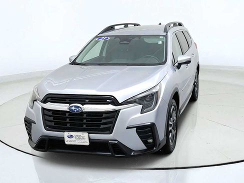 Used 2023 Subaru Ascent Limited AWD/4WD image 3