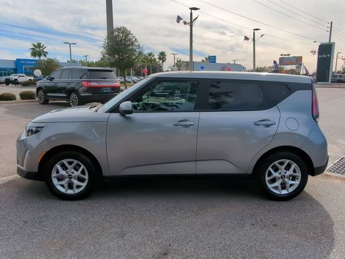 Certified 2023 Kia Soul LX w/ Option Group 015 FWD image 7