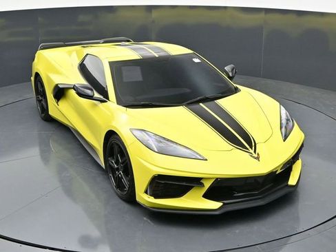 Used 2022 Chevrolet Corvette Stingray Premium Conv w/ Z51 Performance Package RWD image 29