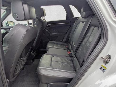 Used 2022 Audi Q3 2.0T Premium Plus image 12