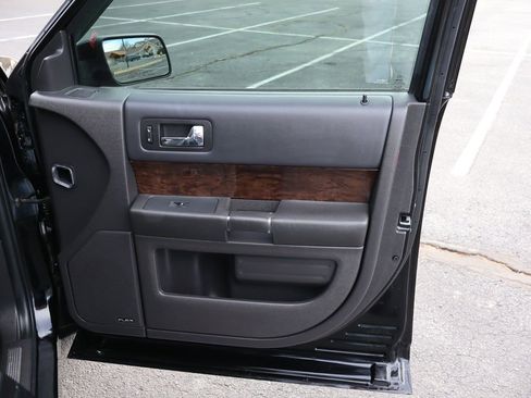 Used 2018 Ford Flex Limited image 28