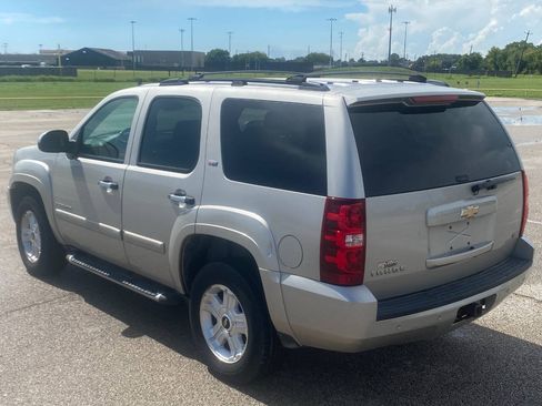 Used 2008 Chevrolet Tahoe LT w/ LT Preferred Equipment Group AWD/4WD image 2