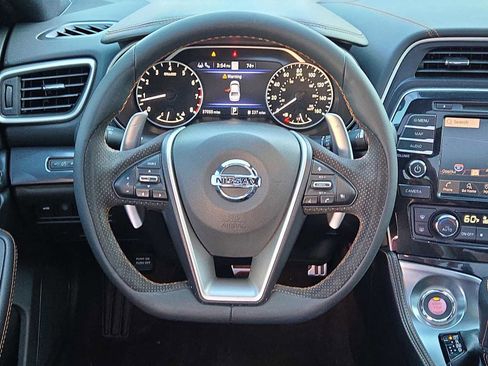 Used 2023 Nissan Maxima SR w/ Sport Mat Group image 18