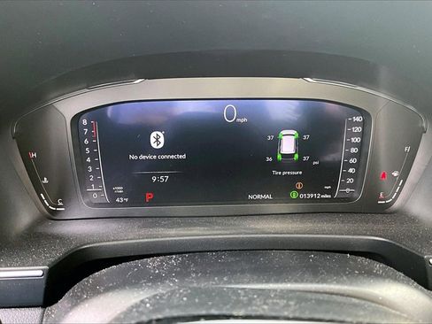 Used 2023 Honda Pilot Elite image 18