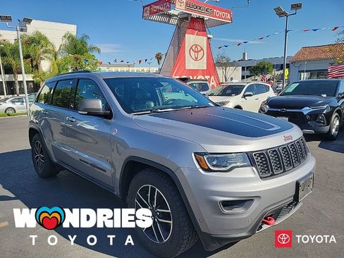 Used 2020 Jeep Grand Cherokee Trailhawk w/ Premium Lighting Group image 1