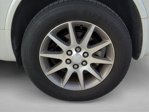 Used 2017 Buick Enclave Leather image 7