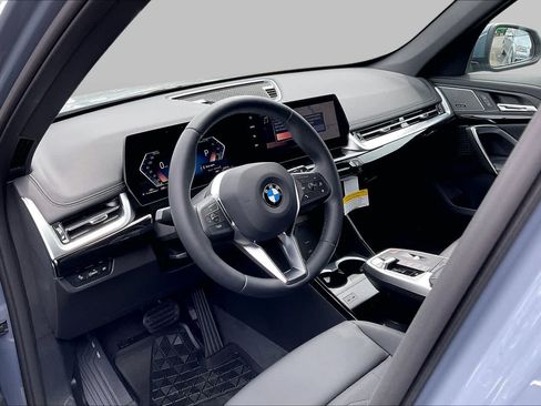 Used 2026 BMW X1 xDrive28i w/ Convenience Package AWD/4WD image 9