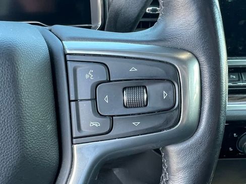 Used 2022 Chevrolet Silverado 1500 LT w/ Safety Package image 31