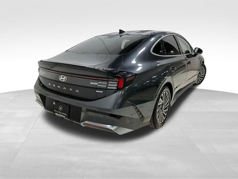 Used 2024 Hyundai Sonata Limited FWD image 12