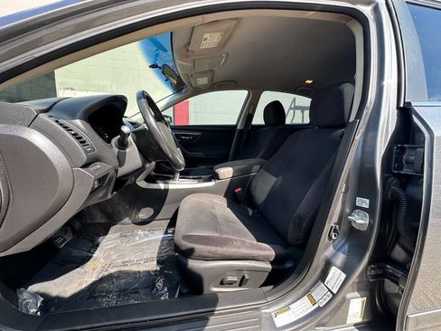 Used 2014 Nissan Altima 2.5 SV image 12