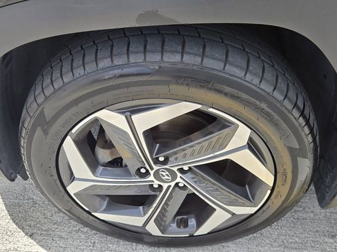 Used 2022 Hyundai Tucson Limited image 10