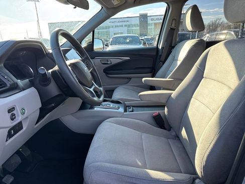 Used 2021 Honda Pilot EX image 15