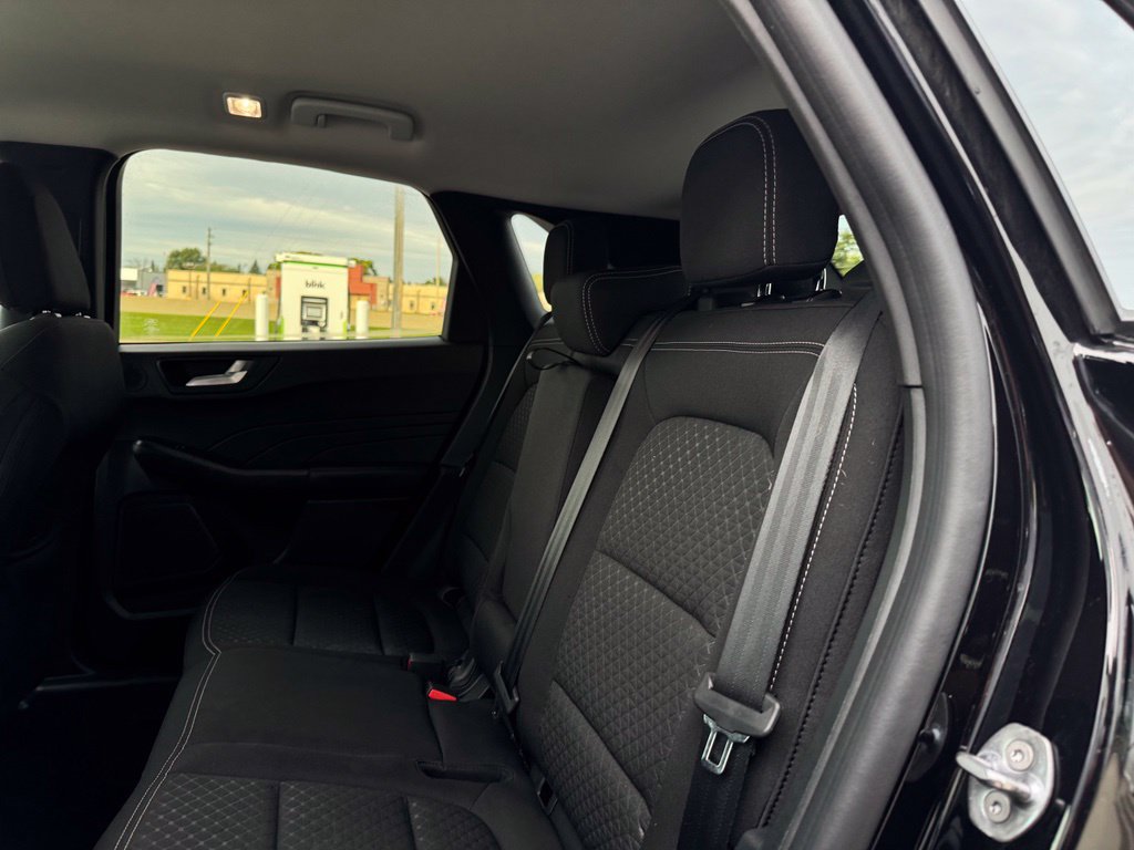 Used 2023 Ford Escape Active w/ Tech Pack #2 AWD/4WD image 10