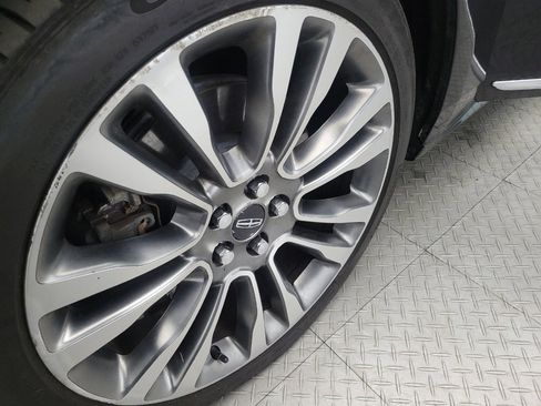 Used 2017 Lincoln Continental Reserve w/ Luxury Package image 31