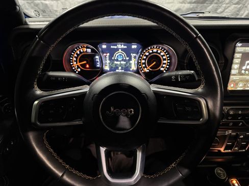 Used 2022 Jeep Gladiator Overland image 15