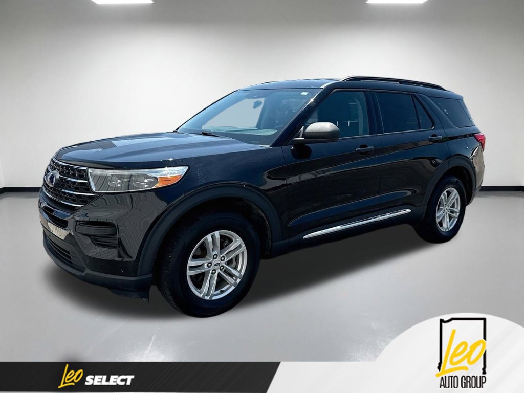 Used 2022 Ford Explorer XLT AWD/4WD image 1